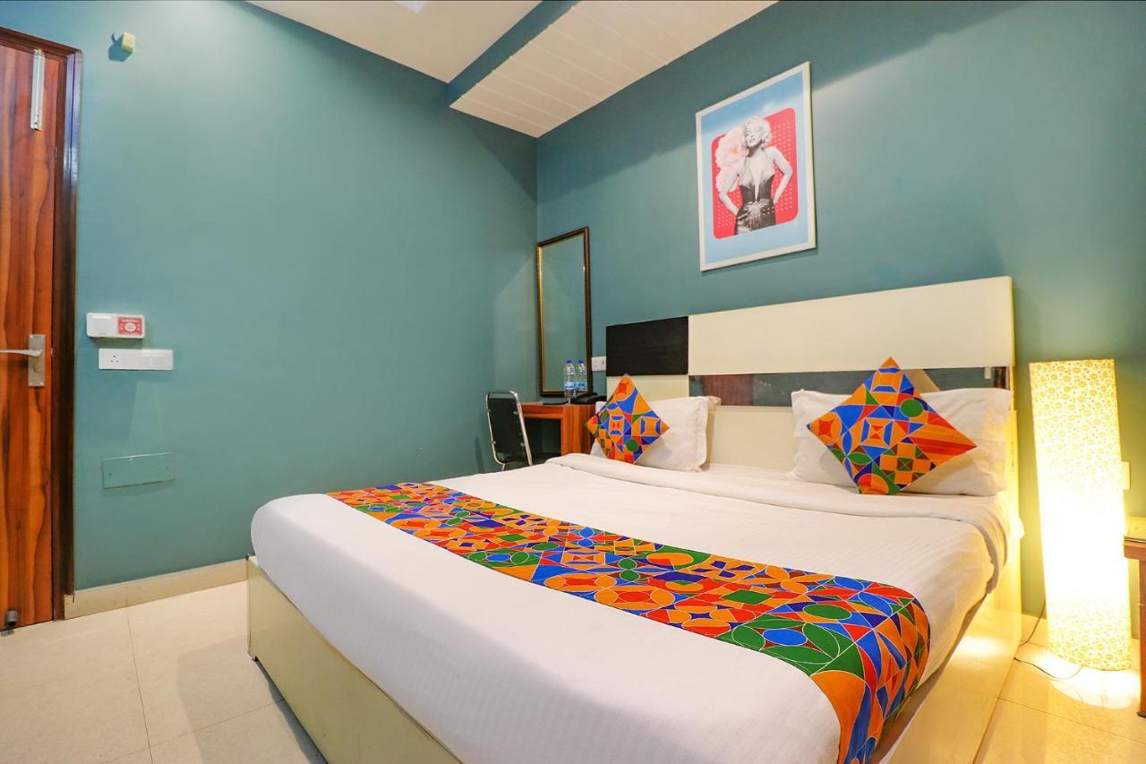 Fabhotel Church House Rohini デリー エクステリア 写真